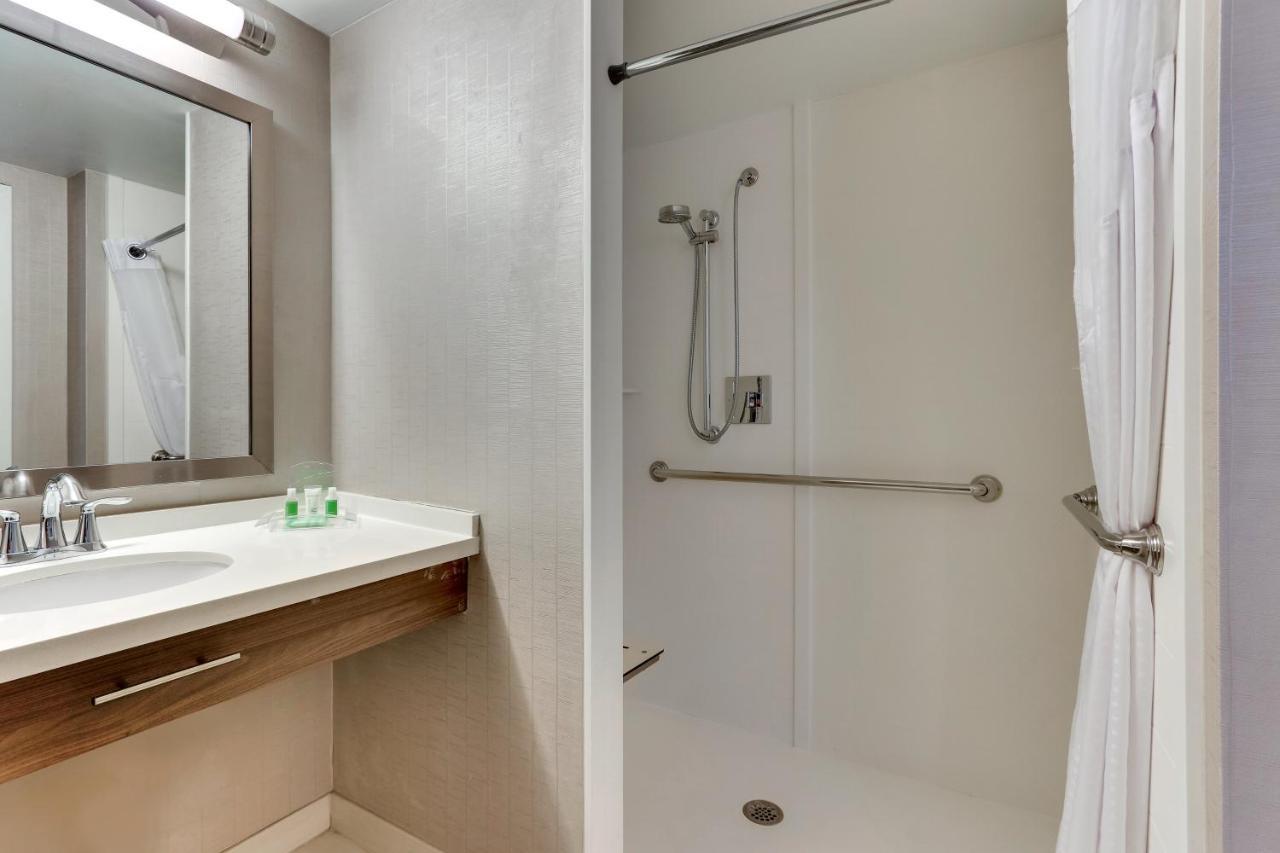 Hotel - Cool Springs By Ihg