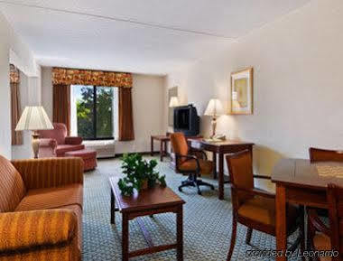 - Cool Springs By Ihg 3* Franklin