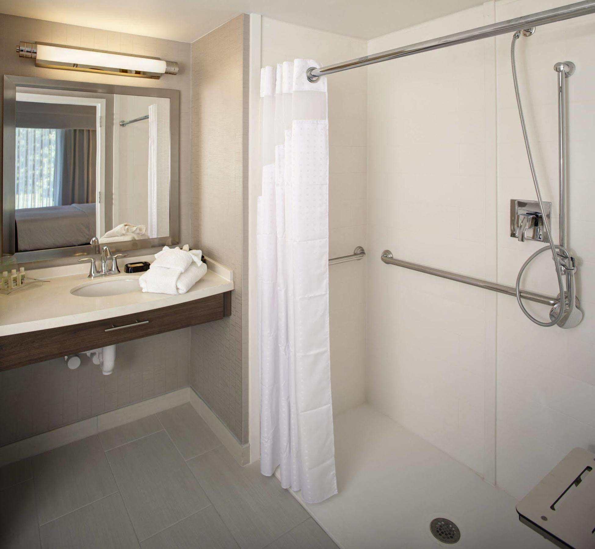 - Cool Springs By Ihg